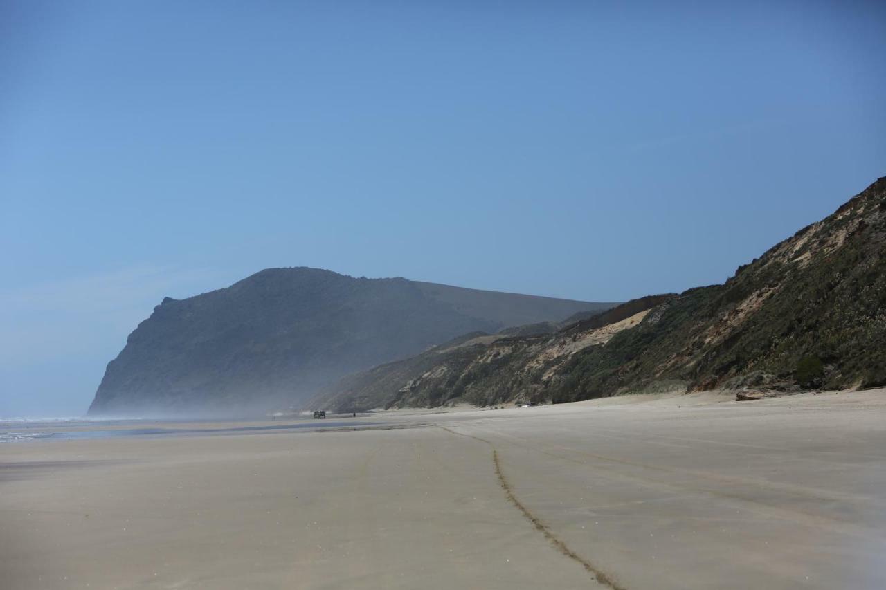Toad Hall Baylys Beach Exterior photo
